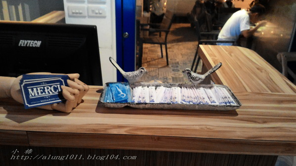 MERCI：小小的餐酒館，有感的氛圍~            ..MERCI