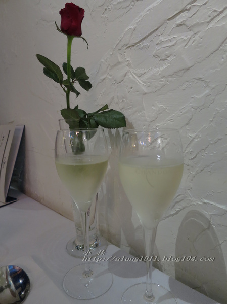 MERCI：小小的餐酒館，有感的氛圍~            ..MERCI