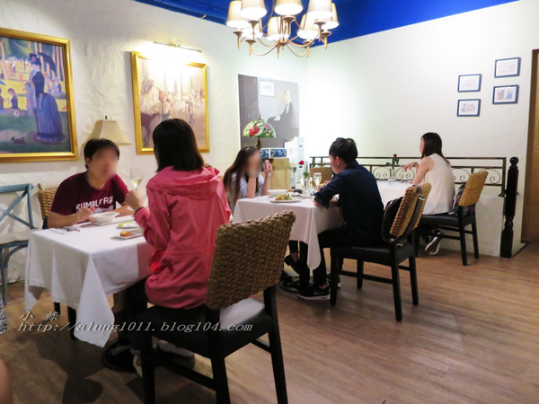 MERCI：小小的餐酒館，有感的氛圍~            ..MERCI