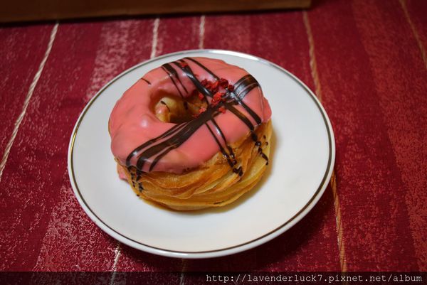 CRONUTT：♥CRONUTT千層口感東區必買甜甜圈!