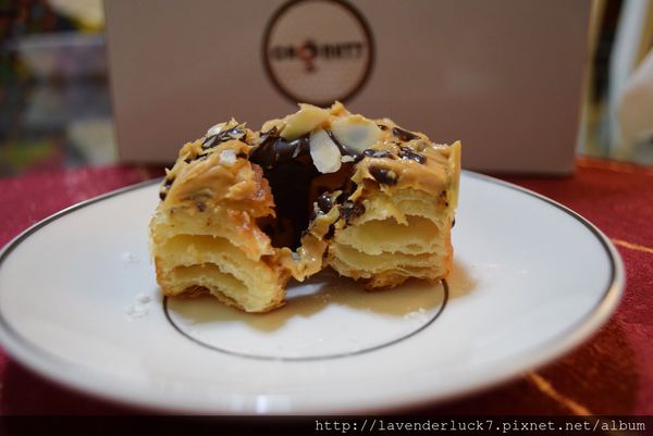 CRONUTT：♥CRONUTT千層口感東區必買甜甜圈!