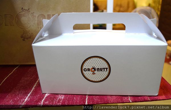 CRONUTT：♥CRONUTT千層口感東區必買甜甜圈!
