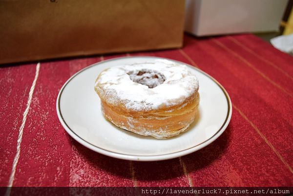 CRONUTT：♥CRONUTT千層口感東區必買甜甜圈!