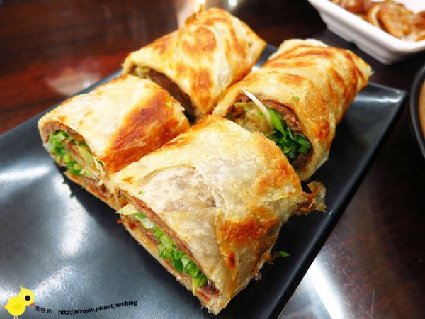 【新莊】角子虎水餃館-好吃的捲餅