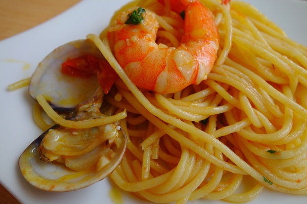 叉子ㄨ子：1031125[官本金文愛台灣]台中市西屯區叉子ㄨ子X子輕井澤新品牌挑高大空間有沙坑可玩耍現做美食拍照的好所在市議會旁