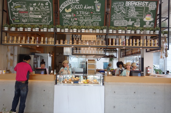 叉子ㄨ子：1031125[官本金文愛台灣]台中市西屯區叉子ㄨ子X子輕井澤新品牌挑高大空間有沙坑可玩耍現做美食拍照的好所在市議會旁