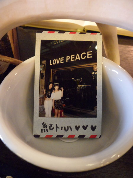 Love Peace Cafe：【台中西屯．下午茶】Love Peace Cafe ☆ 手工造型卡通馬卡龍 ☆ 甜而不膩多種選擇