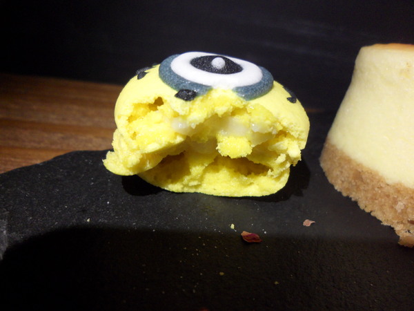 Love Peace Cafe：【台中西屯．下午茶】Love Peace Cafe ☆ 手工造型卡通馬卡龍 ☆ 甜而不膩多種選擇