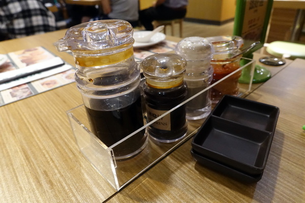 添好運台灣 Timhowan Taiwan(信義店A8 B2):(胖樺食記)平價米其林一星餐廳「添好運台灣 Timhowan Taiwan」。信義新光三越A8館B2/酥皮焗叉燒包/港式飲茶