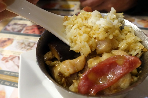 添好運台灣 Timhowan Taiwan(信義店A8 B2):(胖樺食記)平價米其林一星餐廳「添好運台灣 Timhowan Taiwan」。信義新光三越A8館B2/酥皮焗叉燒包/港式飲茶