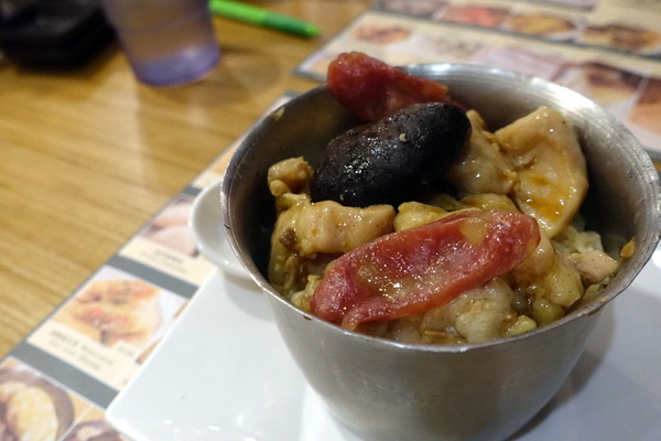 添好運台灣 Timhowan Taiwan(信義店A8 B2):(胖樺食記)平價米其林一星餐廳「添好運台灣 Timhowan Taiwan」。信義新光三越A8館B2/酥皮焗叉燒包/港式飲茶