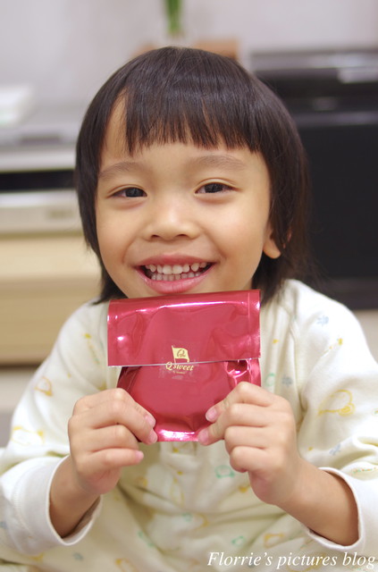 Qsweet：台北大安區美食~Qsweet精品甜點~等了一個夏天，冬季限定的巧克力雪茄棒終於上市了！