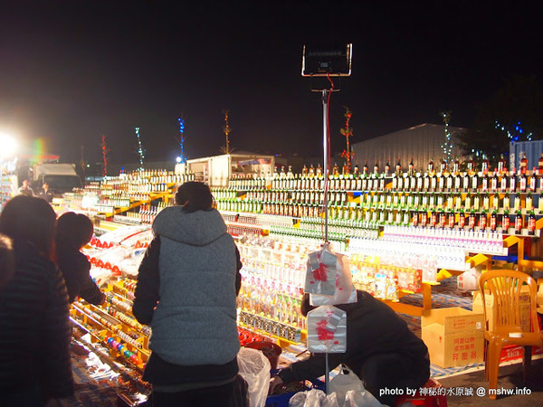 環中觀光夜市:【景點】台中環中觀光夜市@西屯 : 7000坪大容量的新夜市?!停車方便,攤位沒有經貿多,感覺比較接近龍富…