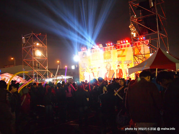 環中觀光夜市:【景點】台中環中觀光夜市@西屯 : 7000坪大容量的新夜市?!停車方便,攤位沒有經貿多,感覺比較接近龍富…