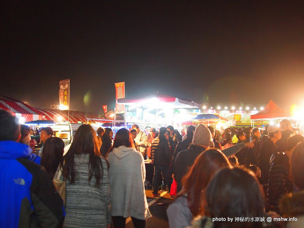 環中觀光夜市:【景點】台中環中觀光夜市@西屯 : 7000坪大容量的新夜市?!停車方便,攤位沒有經貿多,感覺比較接近龍富…