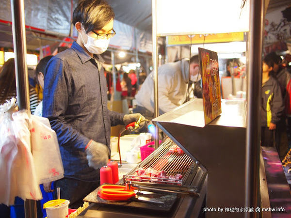 環中觀光夜市:【景點】台中環中觀光夜市@西屯 : 7000坪大容量的新夜市?!停車方便,攤位沒有經貿多,感覺比較接近龍富…
