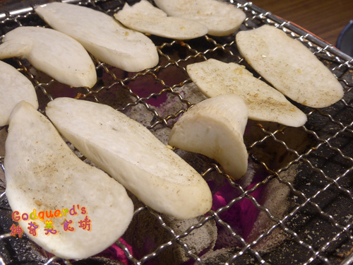 燒肉屋(中壢店)：(體驗)[桃園|中壢火車站](文末菜單)冬天大口吃燒肉、服務品質也不錯~燒肉屋