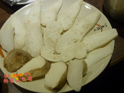 燒肉屋(中壢店)：(體驗)[桃園|中壢火車站](文末菜單)冬天大口吃燒肉、服務品質也不錯~燒肉屋