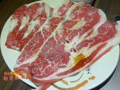 燒肉屋(中壢店)：(體驗)[桃園|中壢火車站](文末菜單)冬天大口吃燒肉、服務品質也不錯~燒肉屋