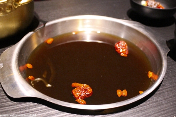 銅鍋子鍋物料理:銅鍋子鍋物料理✪來老虎城用餐又多一個選擇~103.12.25