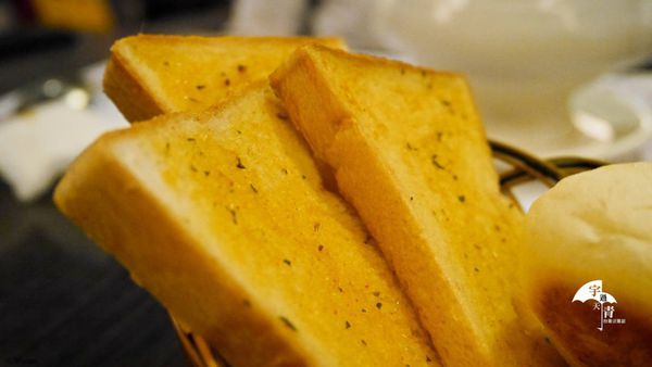 【牛排推薦@新店捷運大坪林※試※】Ace Cut悅喀牛排,平價牛排頂級水準!親切服務跟強大附餐真是太幸福了~ (13).jpg