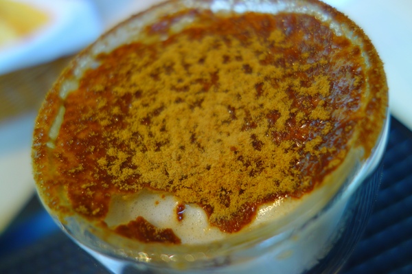 咖啡瑪榭Cafe Marche(台中店)：1040305[官本金文愛台灣]台中市西區從台北紅到台中的甜點之王Café Marché咖啡瑪榭獨棟歐式庭園風美味氣氛棒