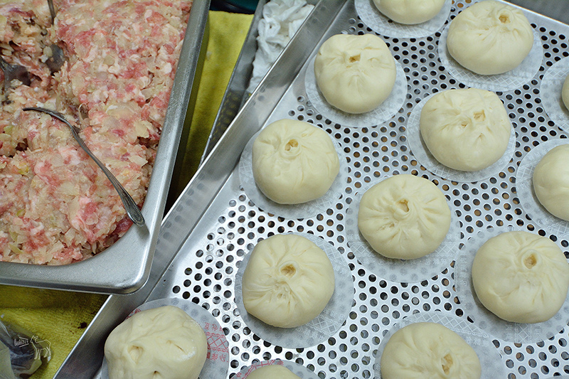 桃園中壢平鎮八德一日遊行程:愛上哥們偶像劇景點八塊畫室,忠貞市場跨族裔美食,沛芳有機農場