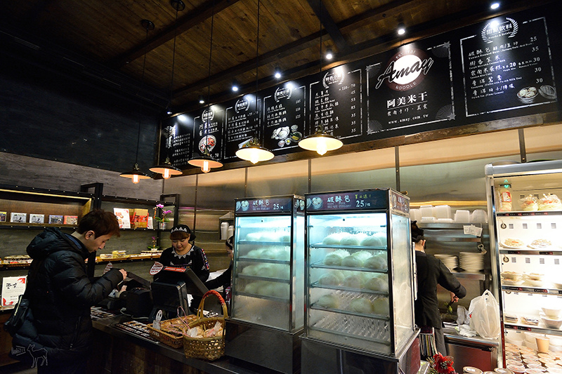 桃園中壢平鎮八德一日遊行程:愛上哥們偶像劇景點八塊畫室,忠貞市場跨族裔美食,沛芳有機農場