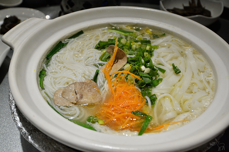 桃園中壢平鎮八德一日遊行程:愛上哥們偶像劇景點八塊畫室,忠貞市場跨族裔美食,沛芳有機農場