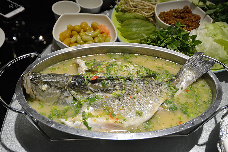 桃園中壢平鎮八德一日遊行程:愛上哥們偶像劇景點八塊畫室,忠貞市場跨族裔美食,沛芳有機農場