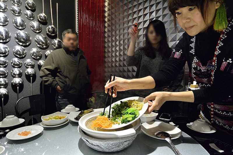 桃園中壢平鎮八德一日遊行程:愛上哥們偶像劇景點八塊畫室,忠貞市場跨族裔美食,沛芳有機農場