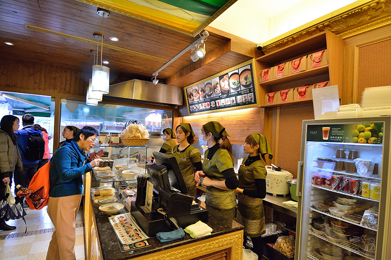 桃園中壢平鎮八德一日遊行程:愛上哥們偶像劇景點八塊畫室,忠貞市場跨族裔美食,沛芳有機農場