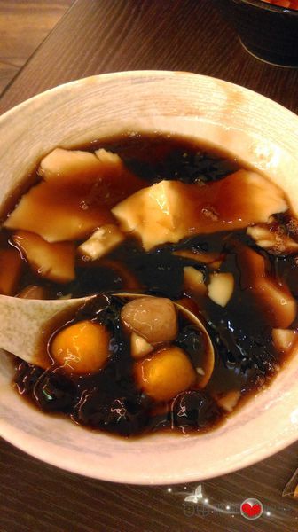 政寶仙草豆花:『口碑券』政寶仙草豆花♡冷冷的冬天來碗熱呼呼的燒仙草吧~!