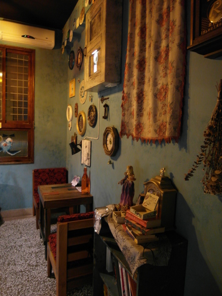 134巷內的女巫：巷弄間爆發的奇幻小宇宙  134巷女巫cafe