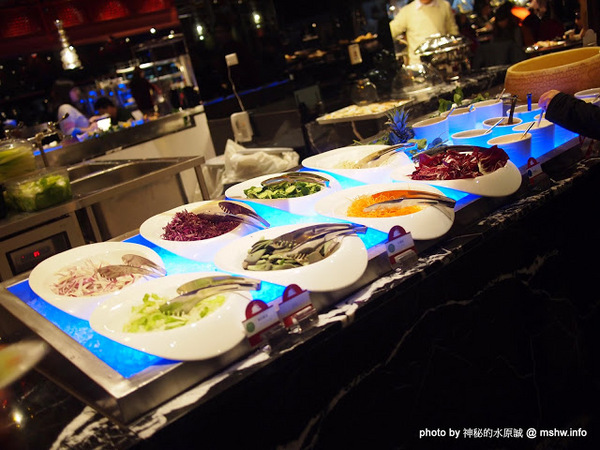 星饗道國際自助餐In Sky International Buffet:【食記】台中In Sky International Buffet 星饗道國際自助餐@西屯逢甲夜市IN SKY HOTEL星享道酒店 : 菜色種類,份量與精緻度不足,補餐速度需要加強