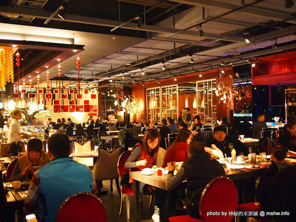 星饗道國際自助餐In Sky International Buffet:【食記】台中In Sky International Buffet 星饗道國際自助餐@西屯逢甲夜市IN SKY HOTEL星享道酒店 : 菜色種類,份量與精緻度不足,補餐速度需要加強