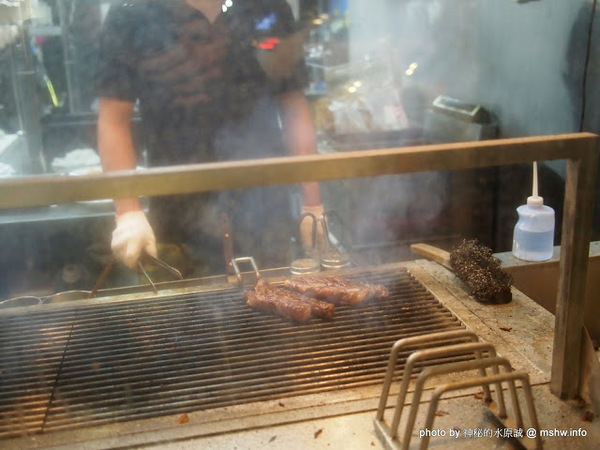 熱火鮮切碳烤牛排館：【食記】新北熱火鮮切碳烤牛排館@永和捷運MRT永安市場 : 肉質鮮甜, 烹調得當, 每一口都是享受!!