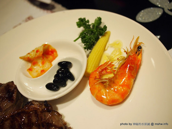 熱火鮮切碳烤牛排館：【食記】新北熱火鮮切碳烤牛排館@永和捷運MRT永安市場 : 肉質鮮甜, 烹調得當, 每一口都是享受!!