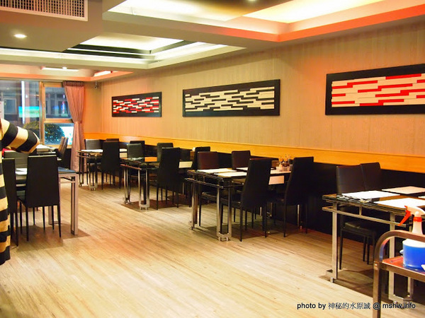 熱火鮮切碳烤牛排館：【食記】新北熱火鮮切碳烤牛排館@永和捷運MRT永安市場 : 肉質鮮甜, 烹調得當, 每一口都是享受!!