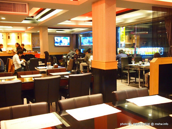 熱火鮮切碳烤牛排館：【食記】新北熱火鮮切碳烤牛排館@永和捷運MRT永安市場 : 肉質鮮甜, 烹調得當, 每一口都是享受!!