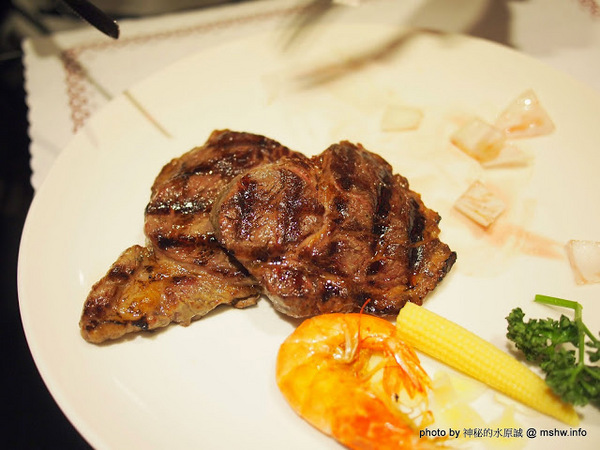 熱火鮮切碳烤牛排館：【食記】新北熱火鮮切碳烤牛排館@永和捷運MRT永安市場 : 肉質鮮甜, 烹調得當, 每一口都是享受!!