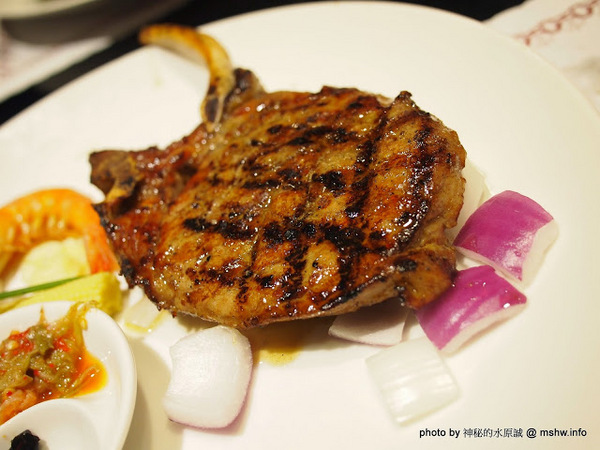 熱火鮮切碳烤牛排館：【食記】新北熱火鮮切碳烤牛排館@永和捷運MRT永安市場 : 肉質鮮甜, 烹調得當, 每一口都是享受!!