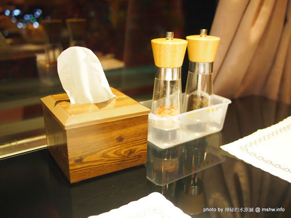 熱火鮮切碳烤牛排館：【食記】新北熱火鮮切碳烤牛排館@永和捷運MRT永安市場 : 肉質鮮甜, 烹調得當, 每一口都是享受!!