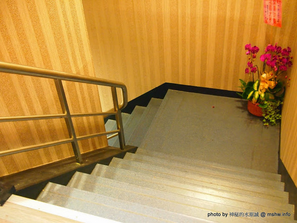 熱火鮮切碳烤牛排館：【食記】新北熱火鮮切碳烤牛排館@永和捷運MRT永安市場 : 肉質鮮甜, 烹調得當, 每一口都是享受!!