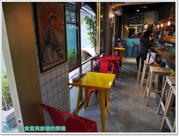 Aqua Kiss 水吻3(師大店)：台電大樓站師大 Aqua Kiss 水吻3 轉戰中式炸醬麵/雞排飯，提供外送喔