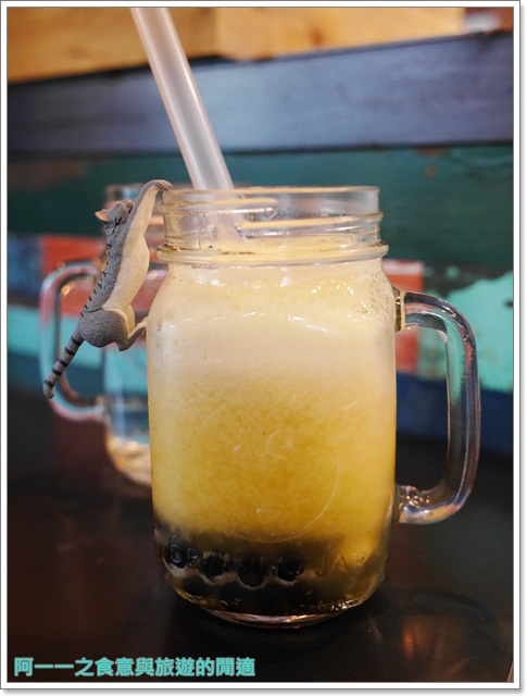 Aqua Kiss 水吻3(師大店)：台電大樓站師大 Aqua Kiss 水吻3 轉戰中式炸醬麵/雞排飯，提供外送喔