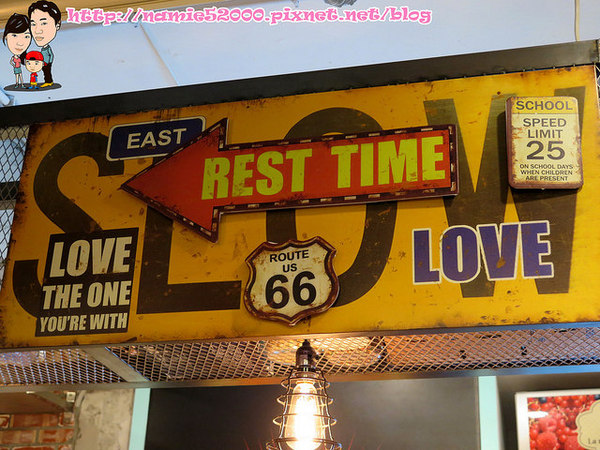 Aqua Kiss 水吻3(師大店)：◆[食-師大]Aqua Kiss 水吻3。另人驚艷的pizza千層塔。台電大樓捷運站美食