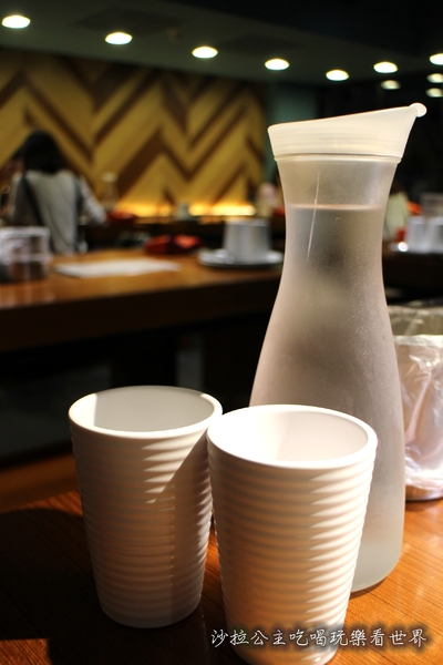 一道氏燉雞(台灣總店)：東區人氣美食『一道氏燉雞(台灣總店)』韓式料理/捷運忠孝敦化站