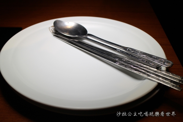 一道氏燉雞(台灣總店)：東區人氣美食『一道氏燉雞(台灣總店)』韓式料理/捷運忠孝敦化站