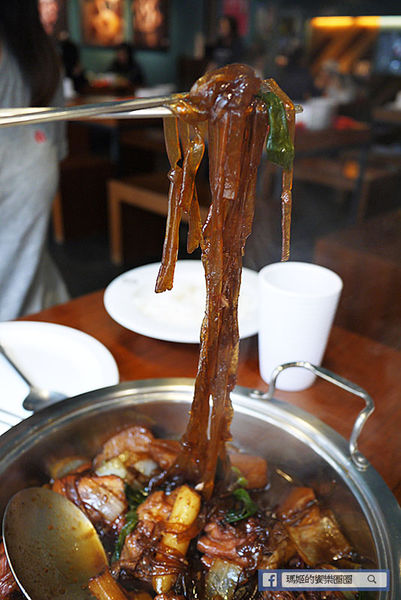 一道氏燉雞(台灣總店):◆台北東區。捷運忠孝敦化【一道氏燉雞台灣總店】韓國直營燉雞專賣店。韓式料理